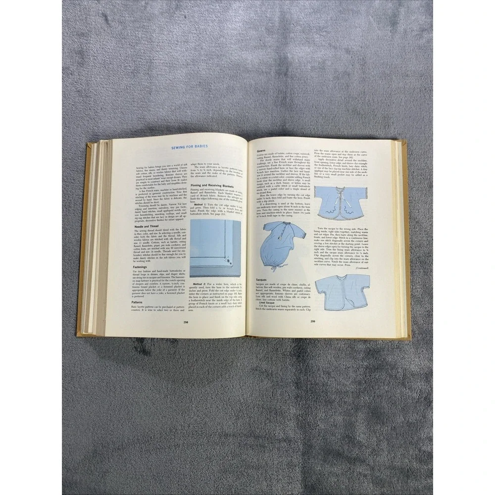 Vintage 1969 Singer‎ Sewing Book Gladys Cunningham Hardcover First Edition